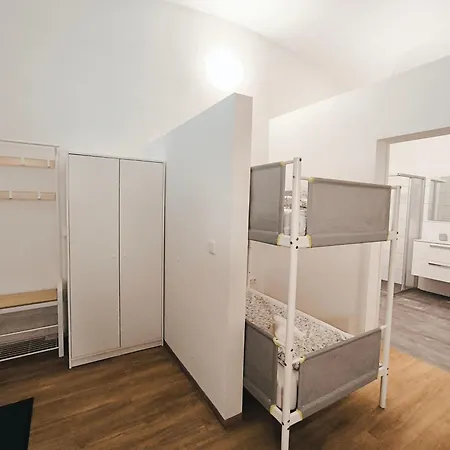 Apartment Mon 1 *